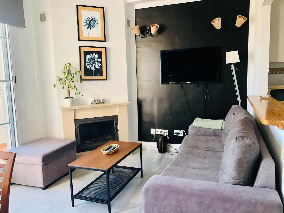 マラガDuplex Cortijo Chico Mijas, Piscina, Garaje, Wifiアパートメント マラガ